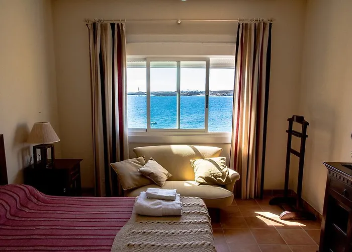 Poris Sea View 公寓